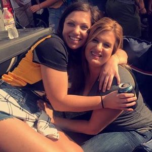 Meet your Posher, Sierra